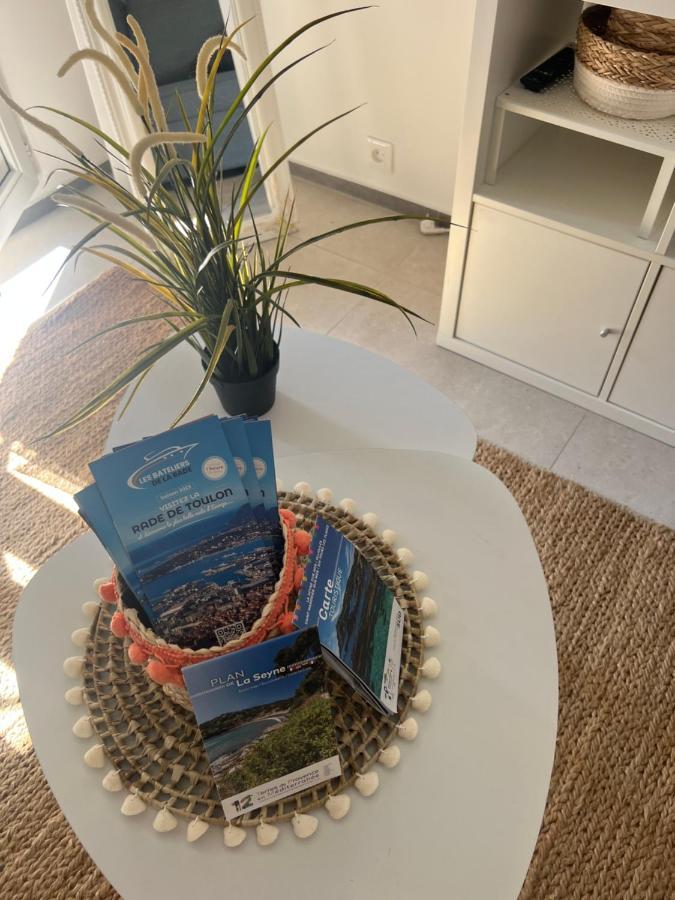 Appartement Pied Dans L'Eau La Seyne-sur-Mer Eksteriør billede